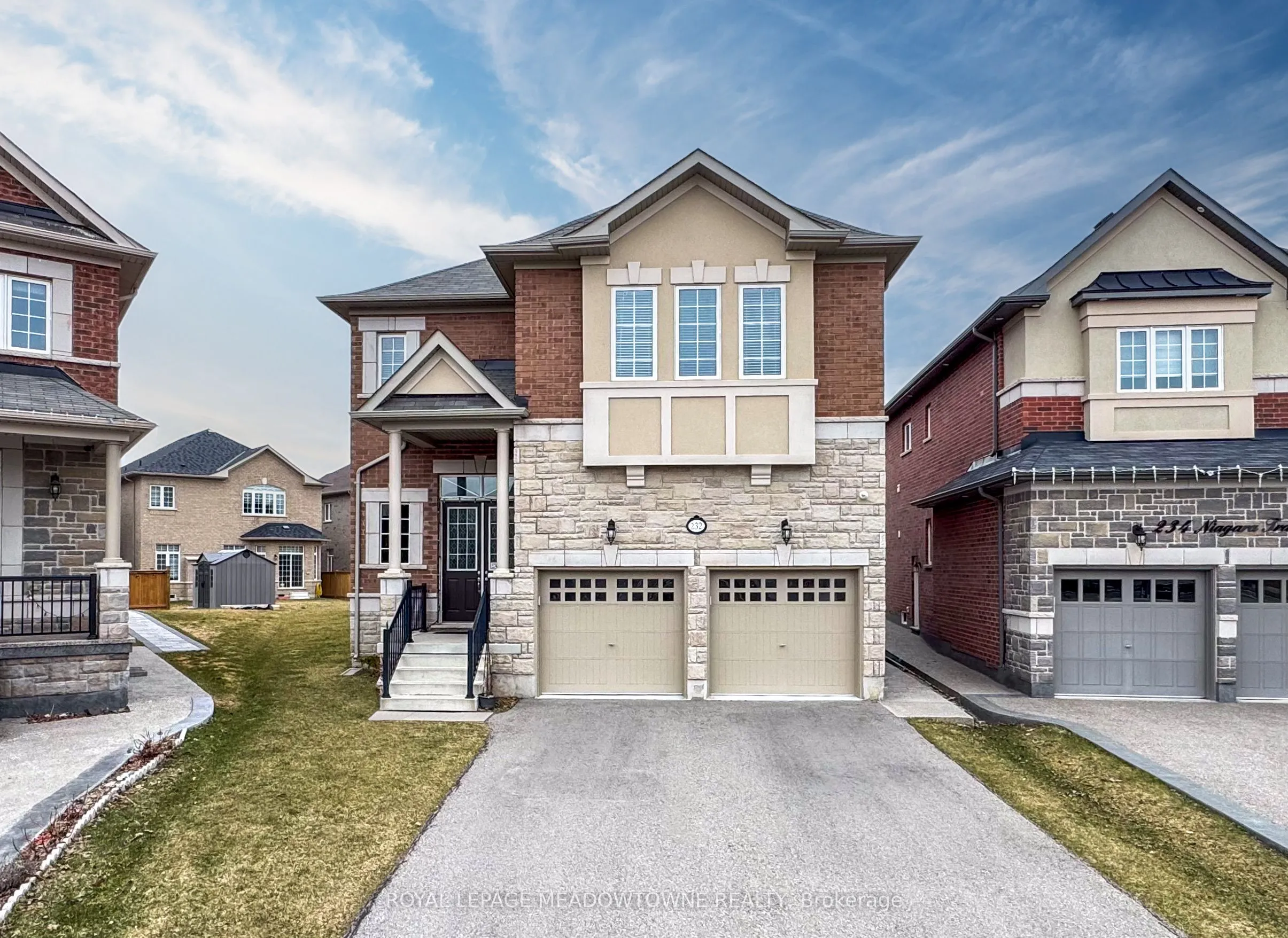 232 Niagara Trail, Halton Hills, ON L7G 0M4