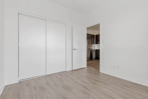 3285 Carding Mill Trail, Oakville, ON L6M 1S1