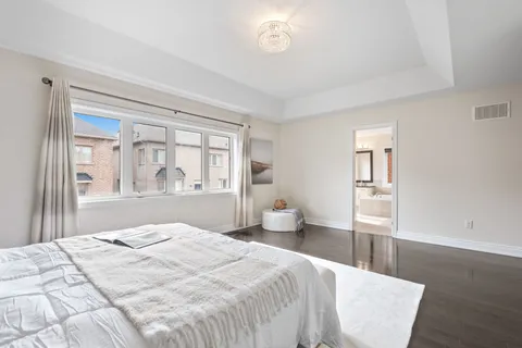 27 Lampman Crescent, Brampton, ON L6X 0E4