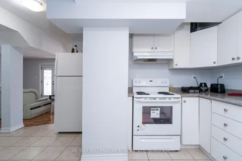 62 Dunvegan Crescent, Brampton, ON L7A 2Y2