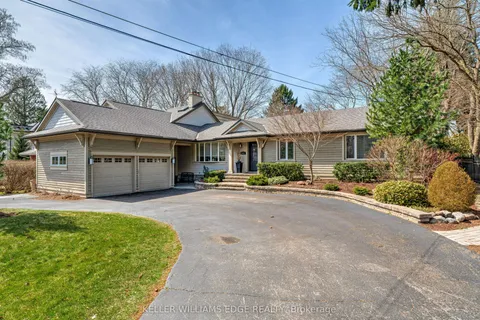 4391 Lakeshore Road, Burlington, ON L7L 1B3