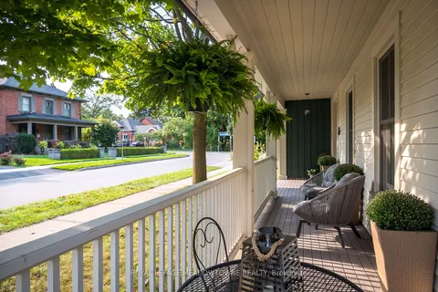 49 James Street, Milton, ON L9T 2P5