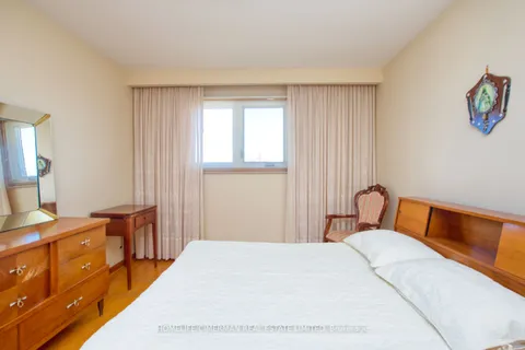 79 Aviemore Drive, Toronto, ON M9L 2L9