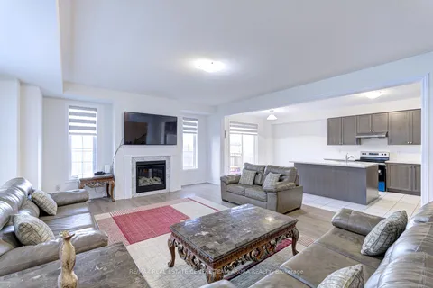2 Madawaska Road, Caledon, ON L7C 4J8