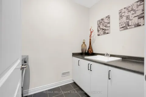 3461 Mosley Gate, Oakville, ON L6H 0Y8