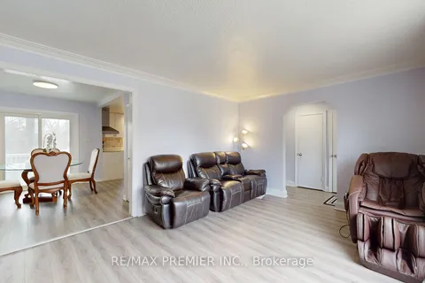 58 Lovilla Boulevard, Toronto, ON M9M 1C5
