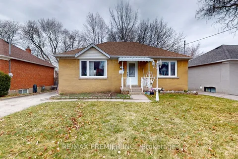 58 Lovilla Boulevard, Toronto, ON M9M 1C5
