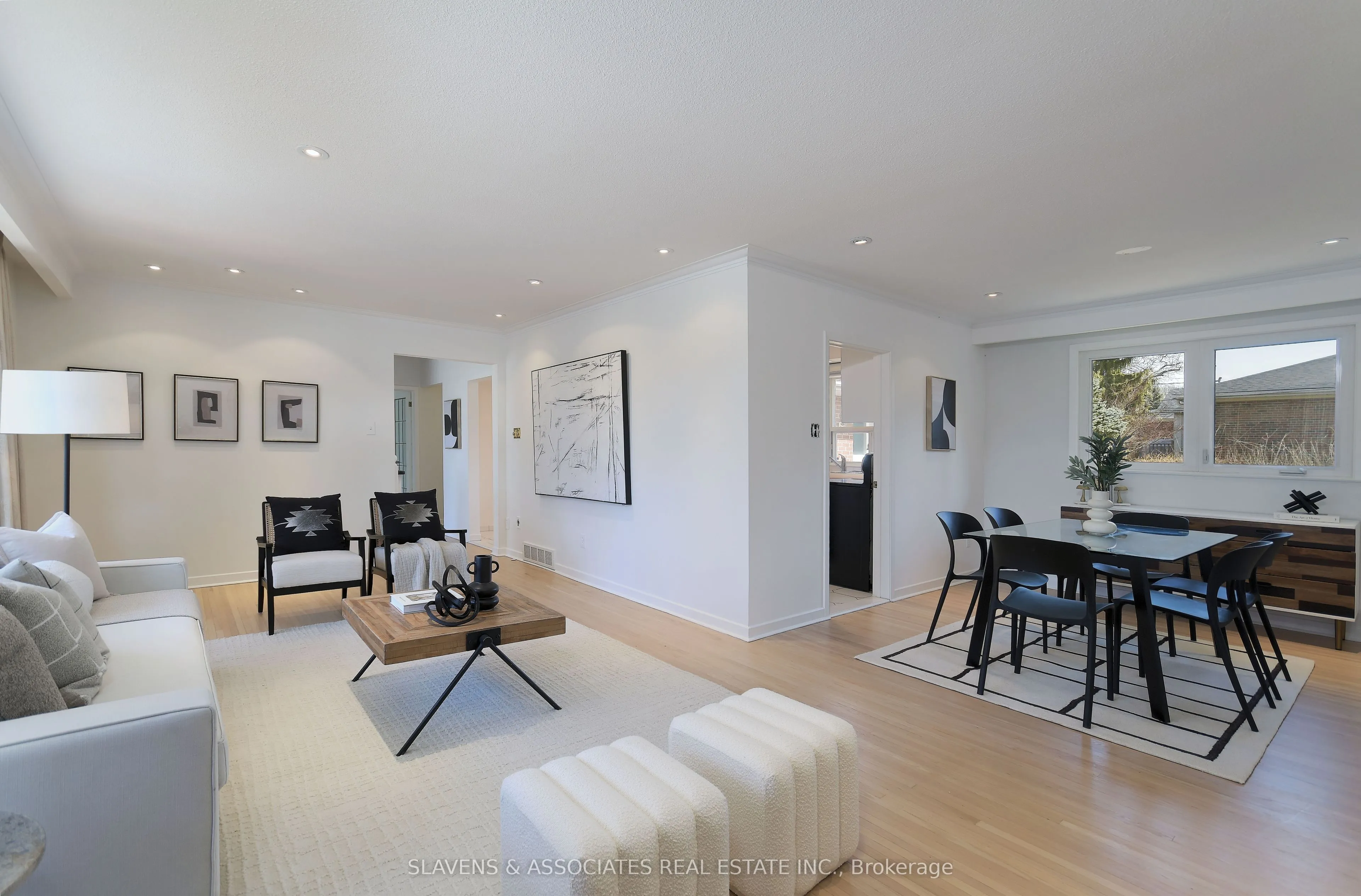 3 Watling Street, Toronto, ON M9P 3E8