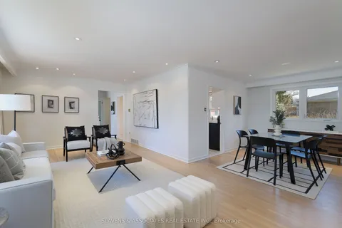 3 Watling Street, Toronto, ON M9P 3E8