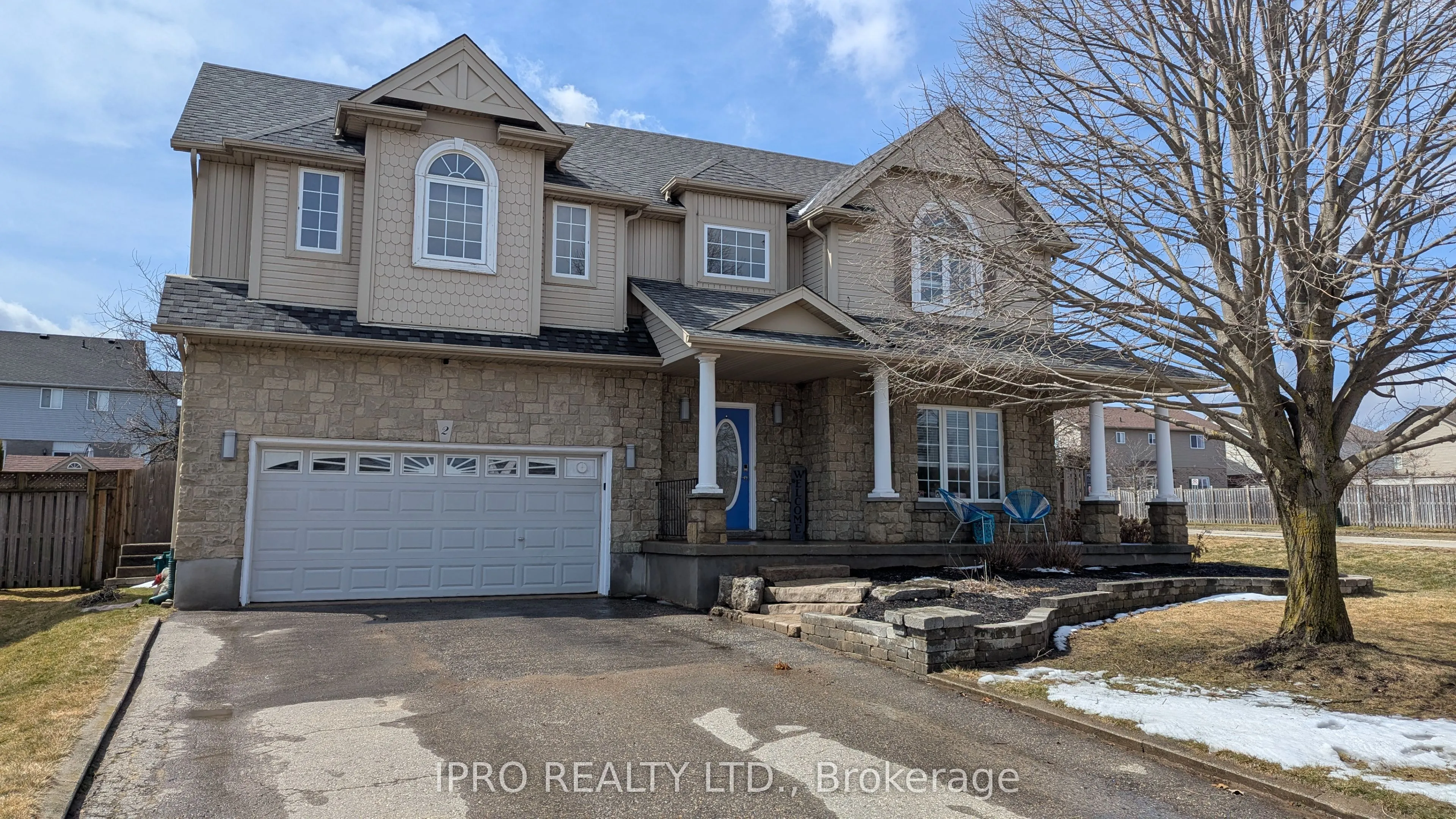 2 Redfern Street, Orangeville, ON L9W 5C8