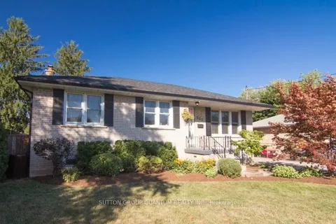 543 Taplow Crescent, Oakville, ON L6L 4V9