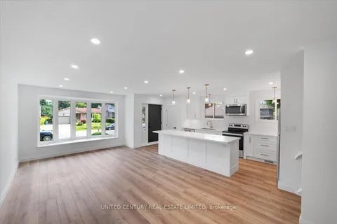 58 Wareside Road, Toronto, ON M9C 3B6