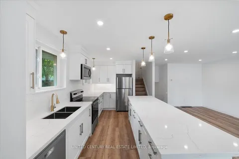 58 Wareside Road, Toronto, ON M9C 3B6