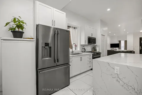 121 Mulock Avenue, Toronto, ON M6N 3C5