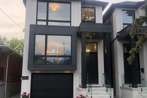 62 Ash Crescent, Toronto, ON M8W 1E6