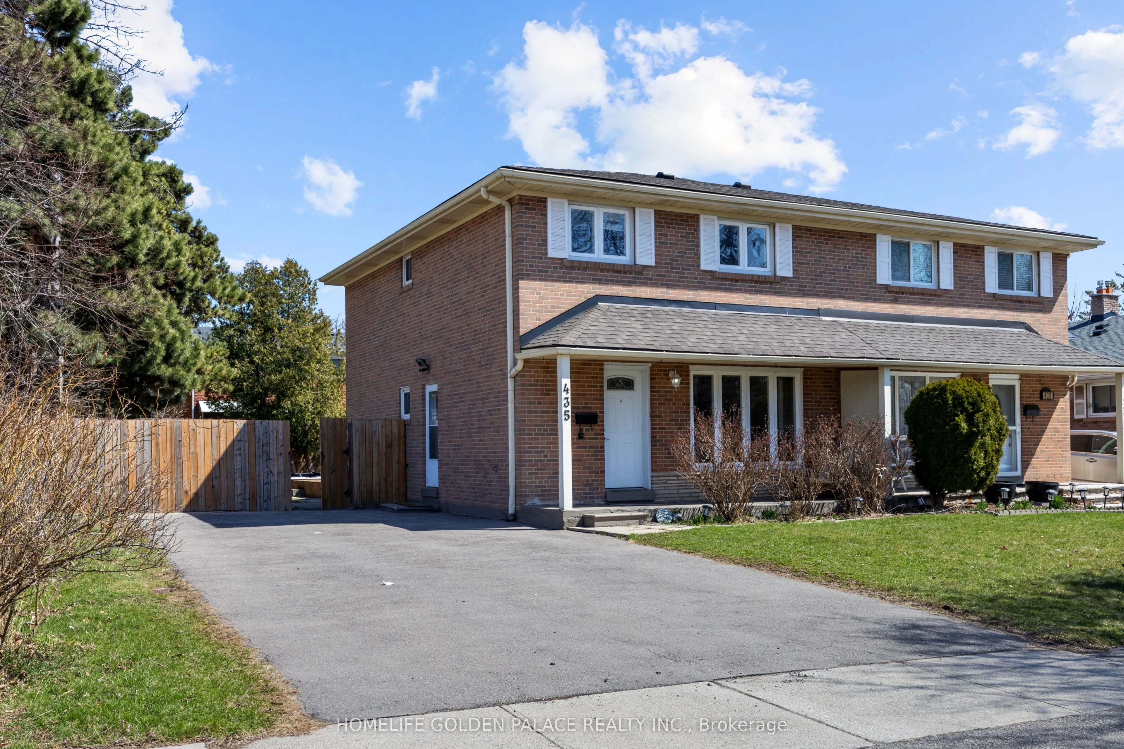 435 Melores Drive, Burlington, ON L7L 4V3