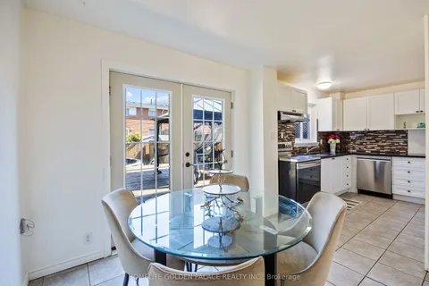 435 Melores Drive, Burlington, ON L7L 4V3