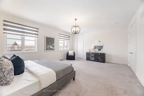 583 Beam Court, Milton, ON L9E 1L3