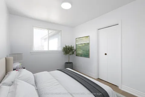 1498 Fisher Avenue, Burlington, ON L7P 2L8