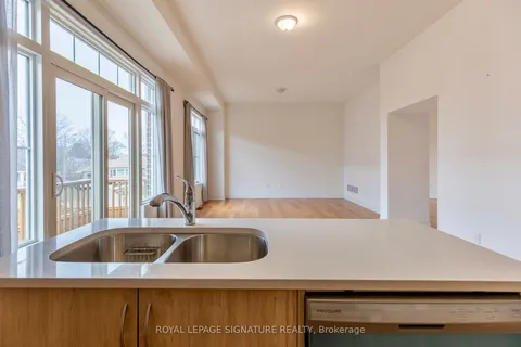 2093 Primate Road, Mississauga, ON L4Y 0H2