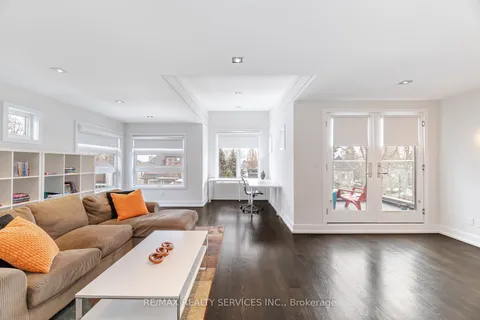 685 Montbeck Crescent, Mississauga, ON L5G 1P4