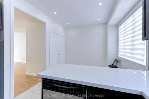 3 Hobart Gardens, Brampton, ON L6X 0J1