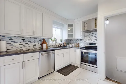 1420 Wilson Avenue, Toronto, ON M3M 1J7