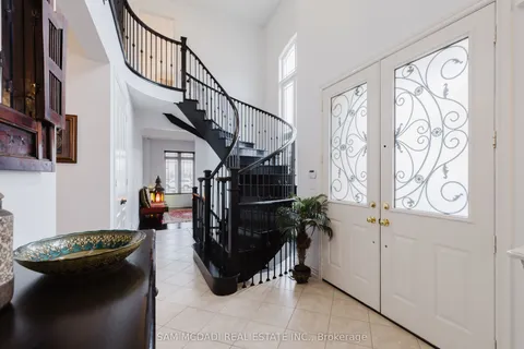 700 Serafini Crescent, Milton, ON L9T 7P4