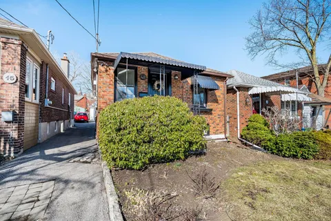 48 Thirteenth Street, Toronto, ON M8V 3H4