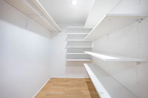 48 Thirteenth Street, Toronto, ON M8V 3H4