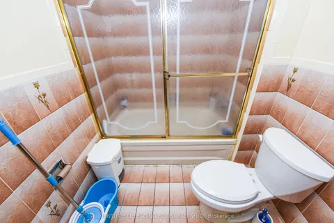 60A Sentinel Road, Toronto, ON M3J 3T6