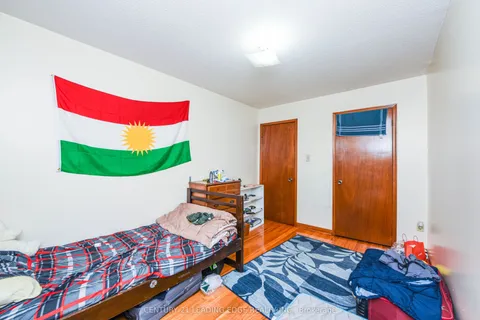60A Sentinel Road, Toronto, ON M3J 3T6