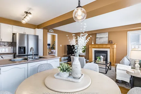 329 Ellwood Drive, Caledon, ON L7E 2G9