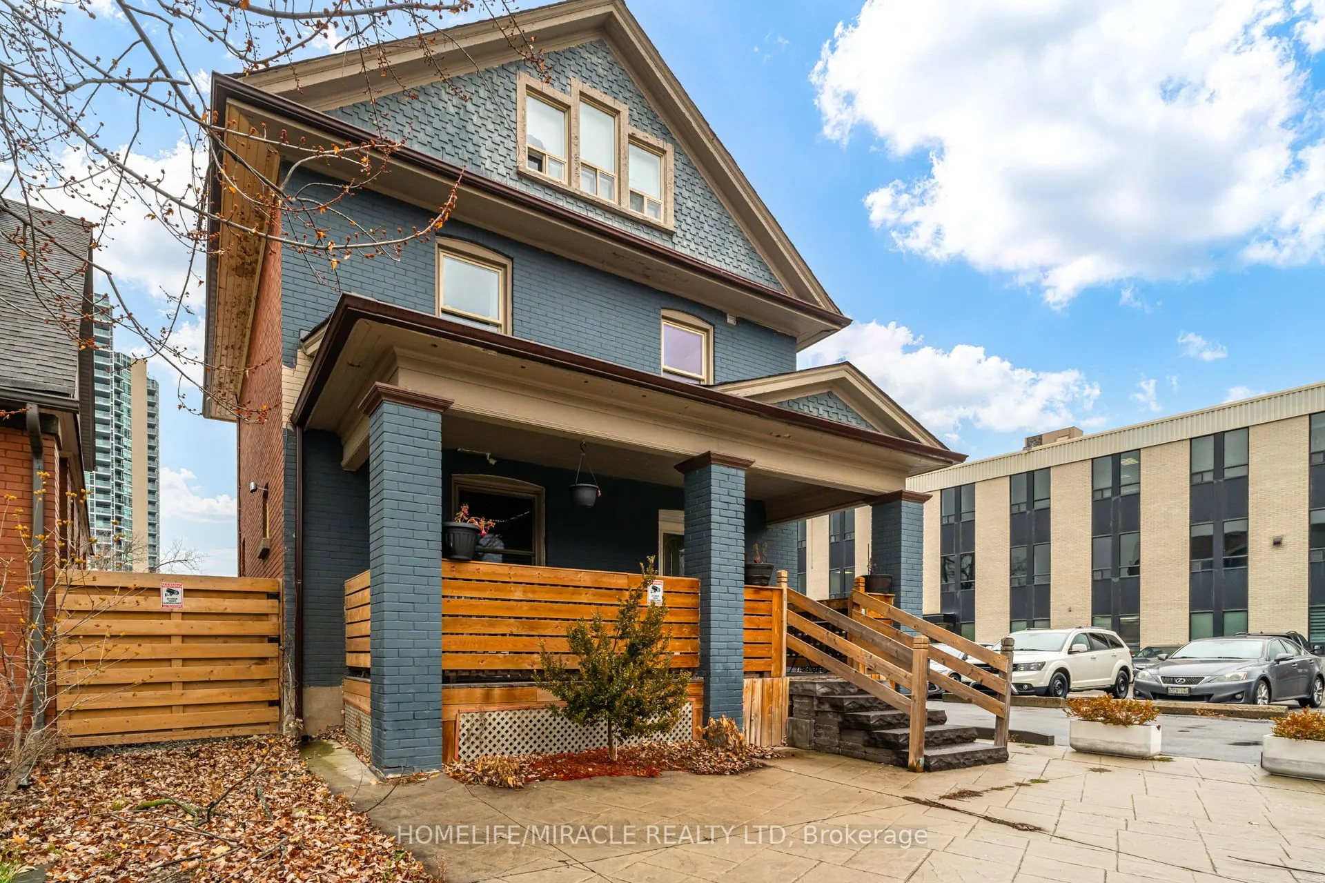 8 Mill Street, Brampton, ON L6X 1S6