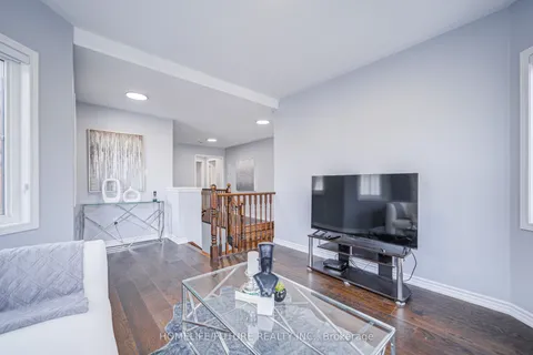 342 Laundon Terrace, Milton, ON L9T 7N9