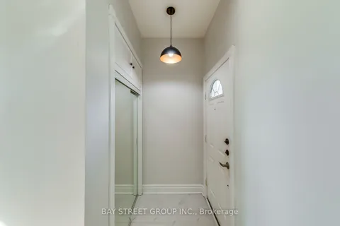 445 Samford Place, Oakville, ON L6L 4E7
