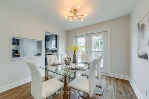 445 Samford Place, Oakville, ON L6L 4E7