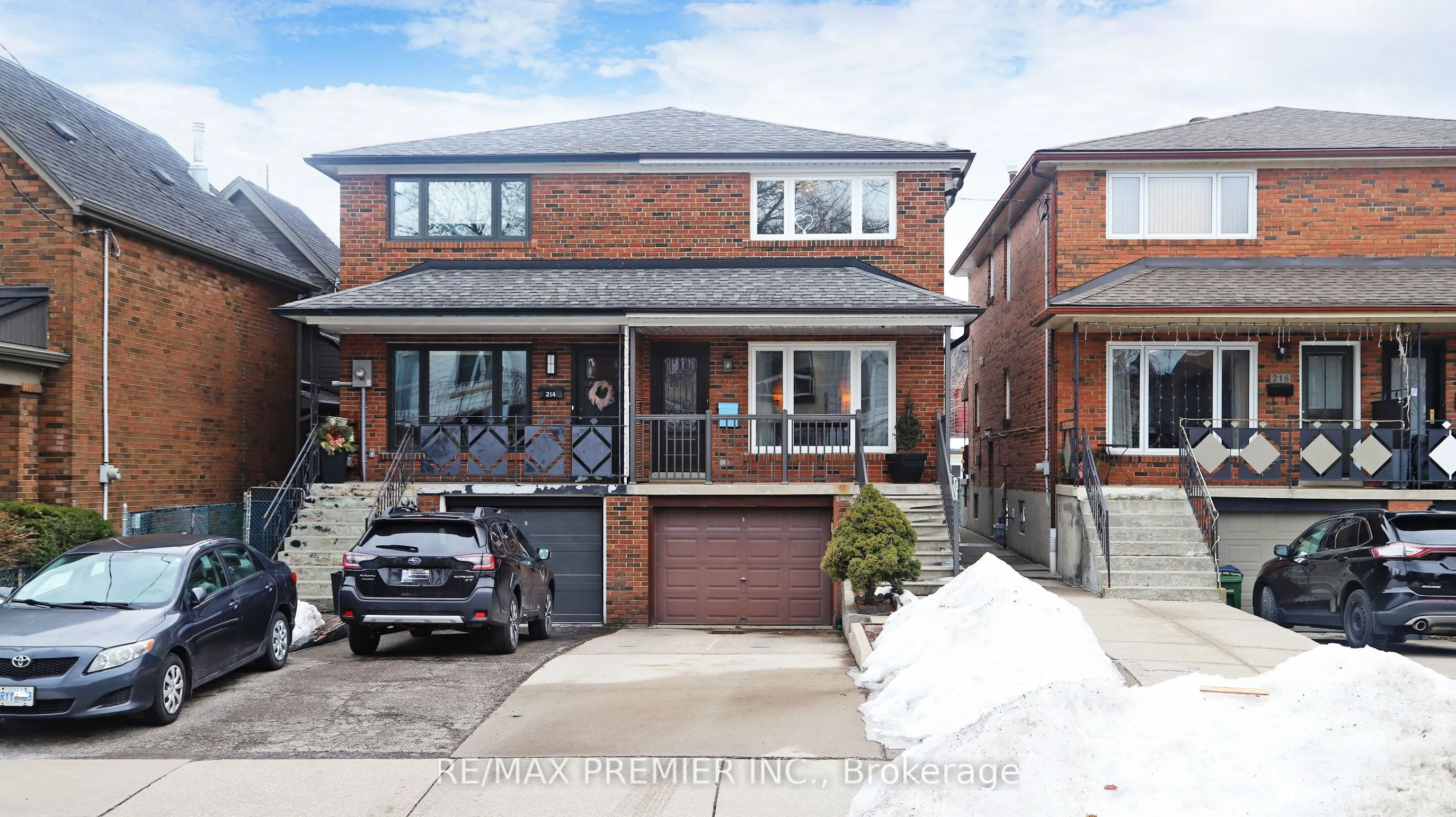 216 Medland Street, Toronto, ON M6P 2N7