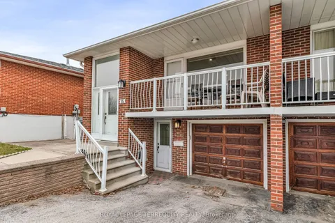 15 Madonna Gardens, Toronto, ON M9L 2T5