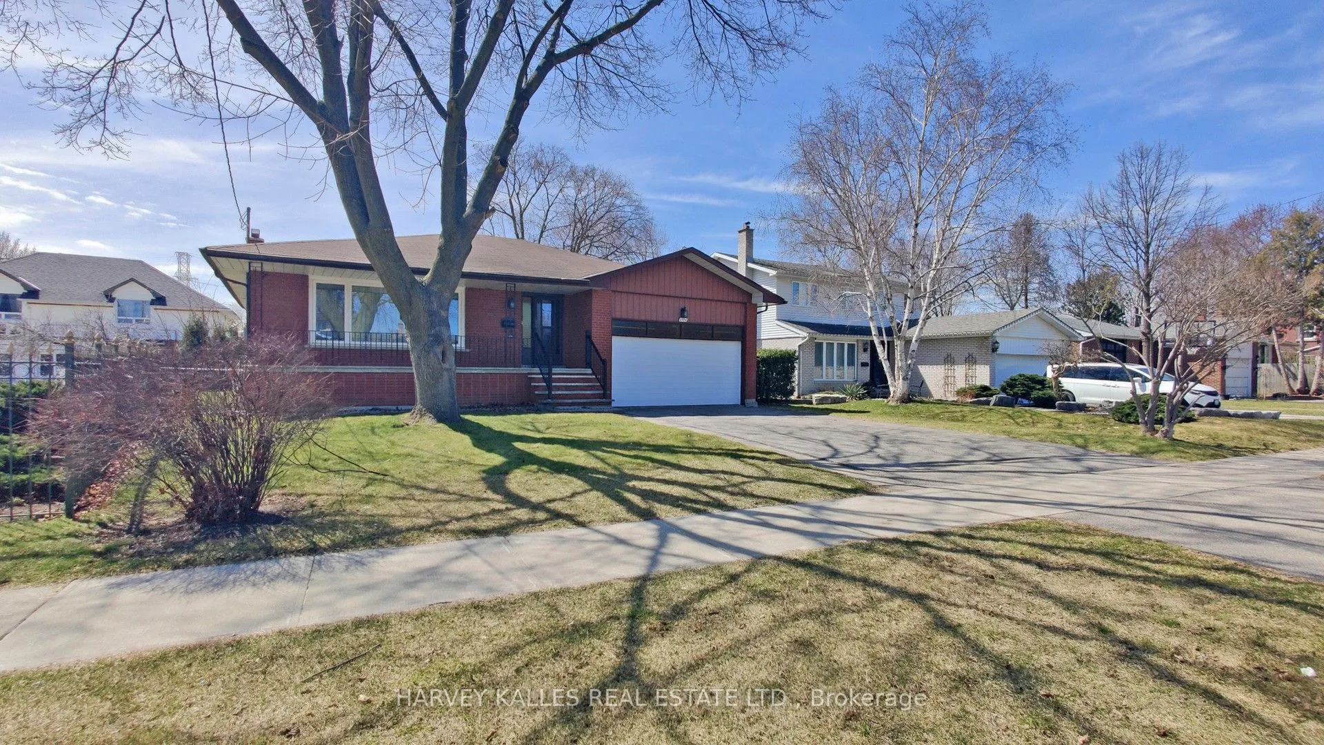 2176 Stanfield Road, Mississauga, ON L4Y 1R5