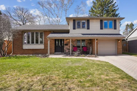 602 Rosedale Crescent, Burlington, ON L7N 2T1