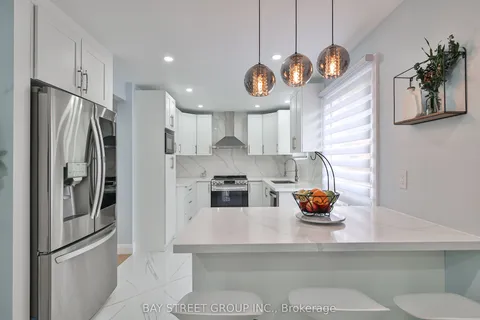 4277 Torino Crescent, Mississauga, ON L4W 3T4