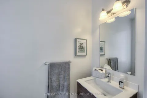 231 Fowley Drive, Oakville, ON L6H 0P4