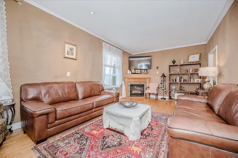 12 Twin Willow Crescent, Brampton, ON L7A 1J9