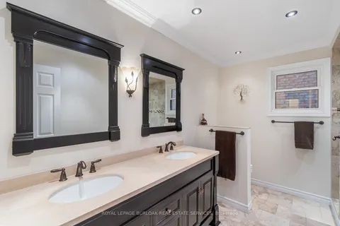 4456 Idlewilde Crescent, Mississauga, ON L5M 4E3