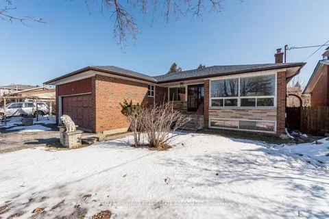 31 Brantley Crescent, Toronto, ON M3J 1X4