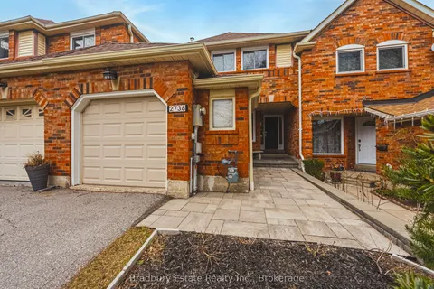 2738 Lindholm Crescent, Mississauga, ON L5M 4S4