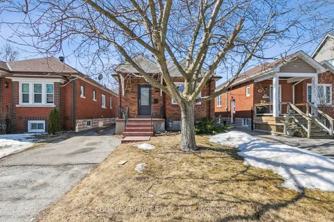 96 Third Street, Toronto, ON M8V 2X9