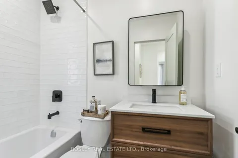 96 Third Street, Toronto, ON M8V 2X9