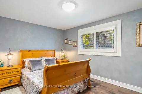 24 WILLIS Drive, Brampton, ON L6W 1A9